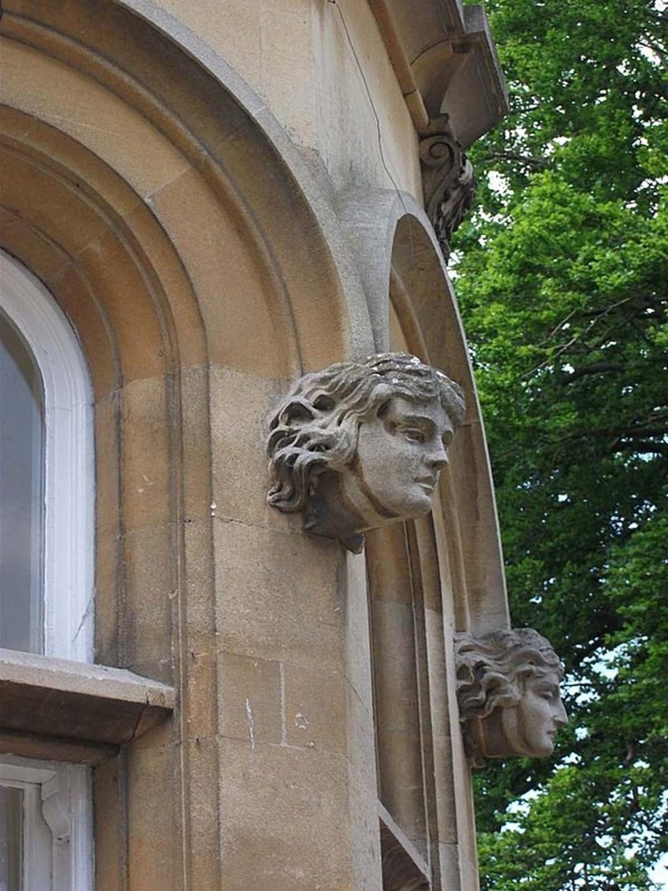 Day, Decorative detail