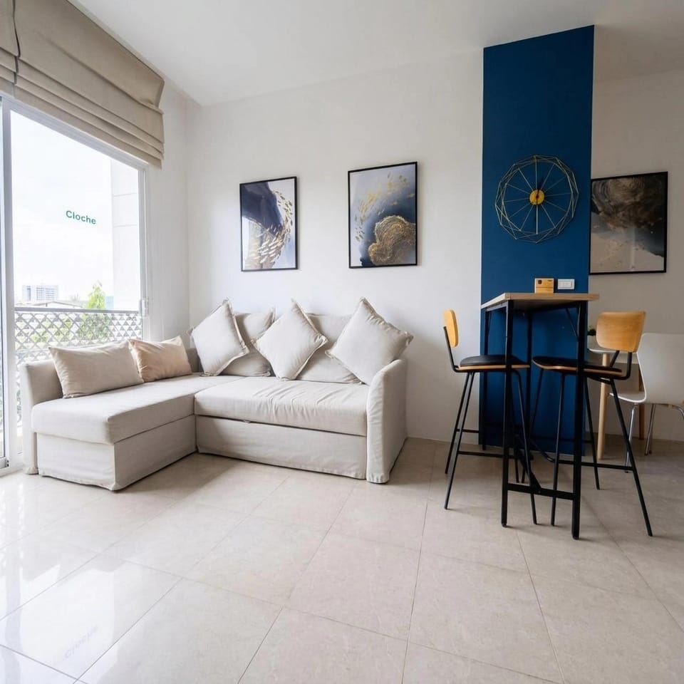 Seating area, Dining area