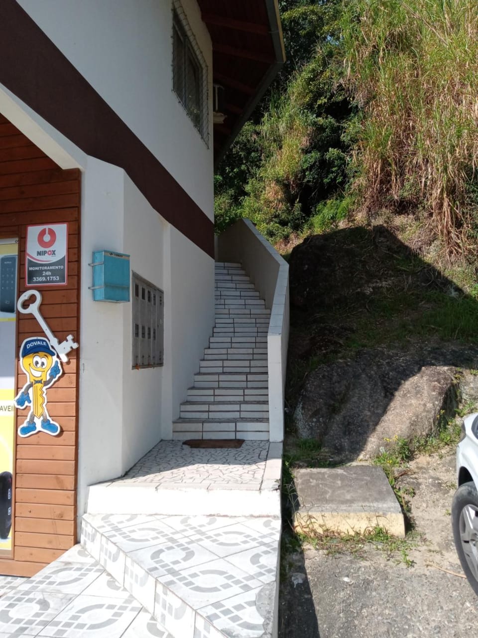 Facade/entrance