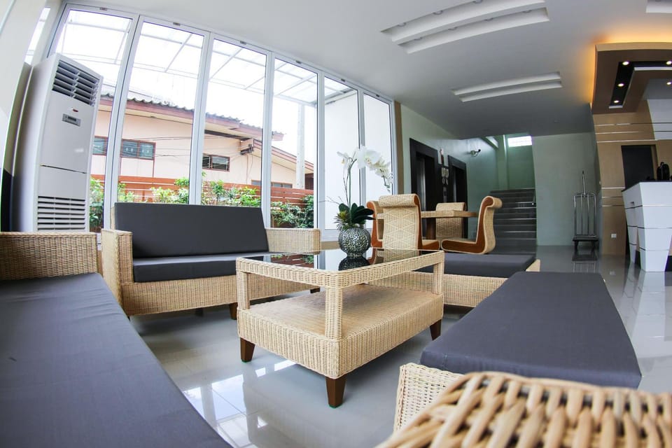 Lobby or reception, Area and facilities