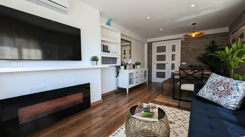 TV and multimedia, Living room, air conditioner
