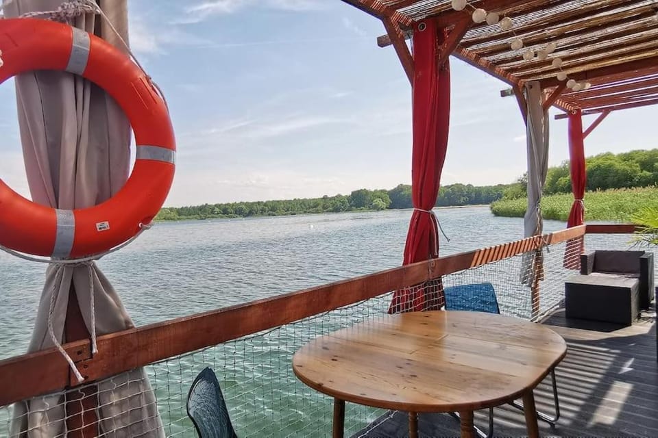 Ma maison sur L'eau - Lac du Der House in Giffaumont-Champaubert
