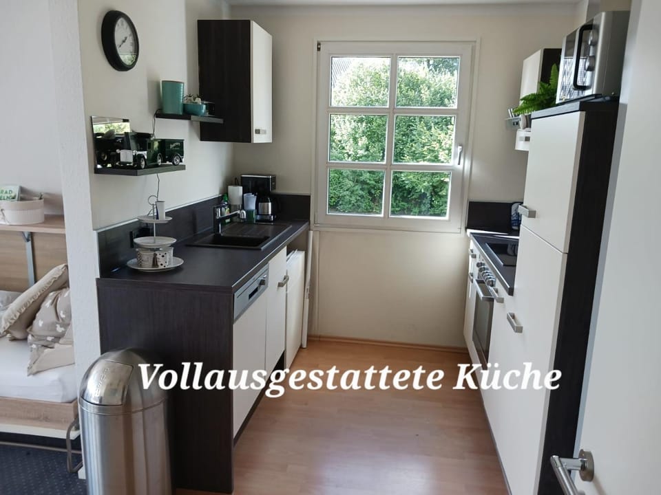 Landidylle mit Garten, Whirlpool und Klima Apartment in North Rhine-Westphalia