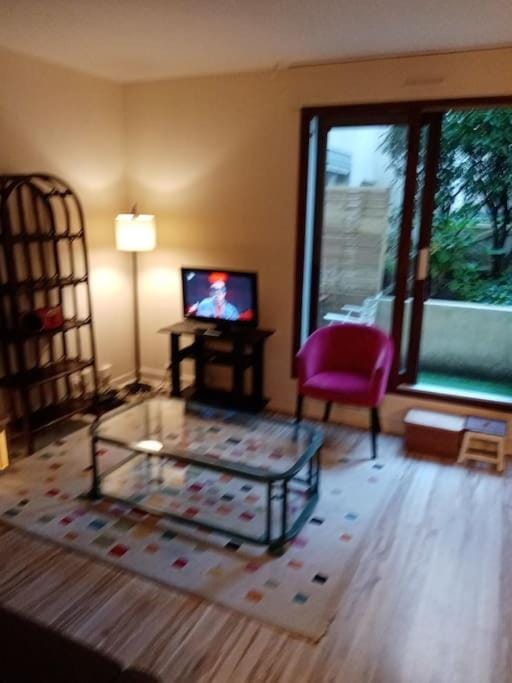 Studio Cosy avec terrasse face au parc des expositions Apartment in Vanves