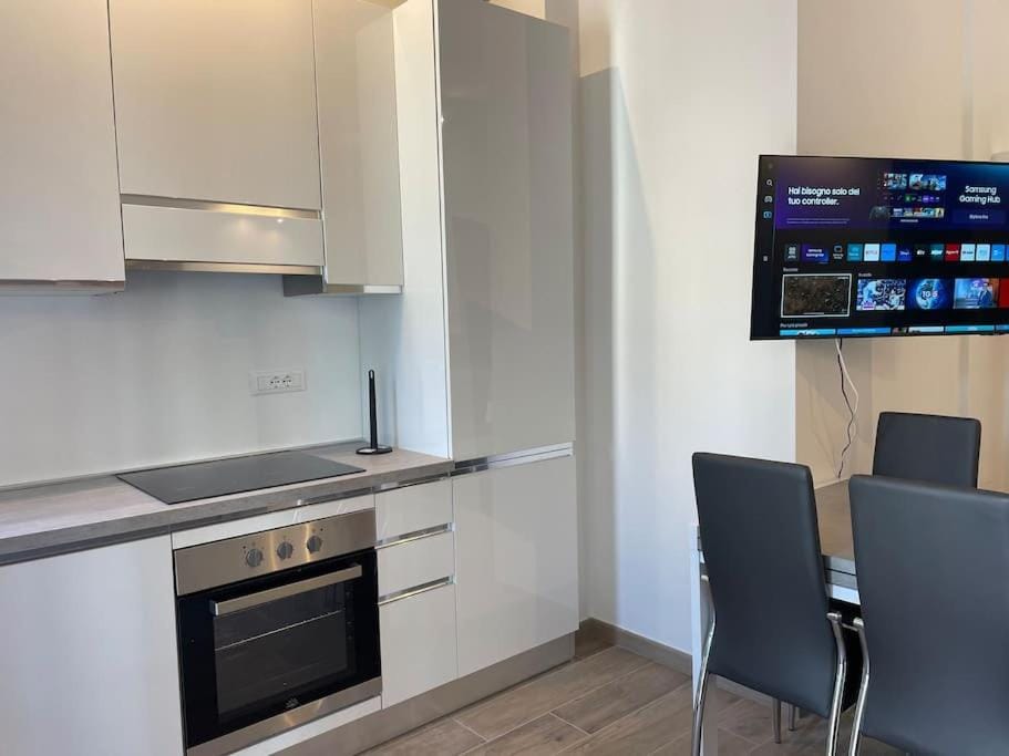 TV and multimedia, Kitchen or kitchenette