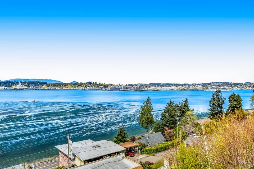 Puget Sound Sanctuary Entire Home House in Port Orchard