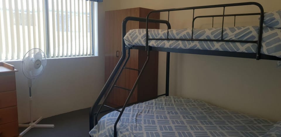 Bed, Bedroom, bunk bed