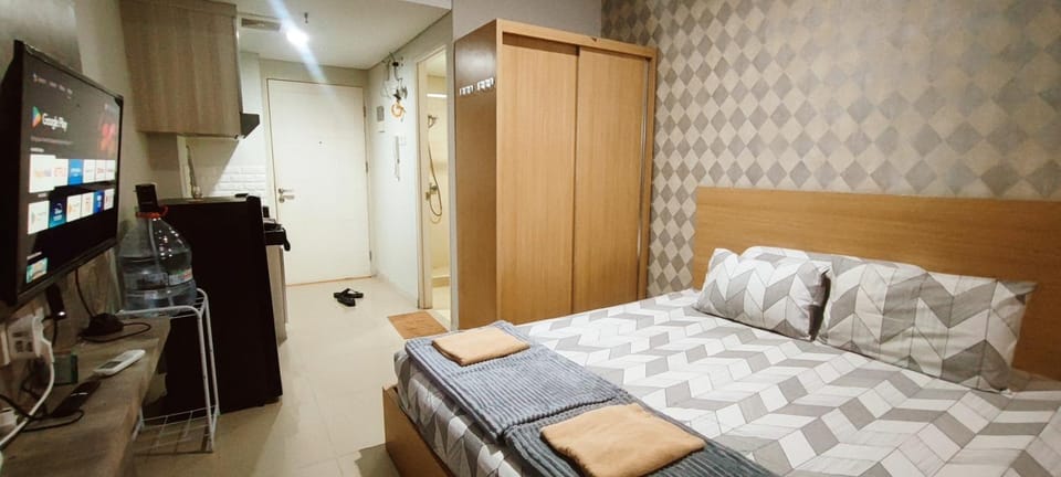 Bed, TV and multimedia, Photo of the whole room, Evening entertainment, Bedroom, towels, wardrobe