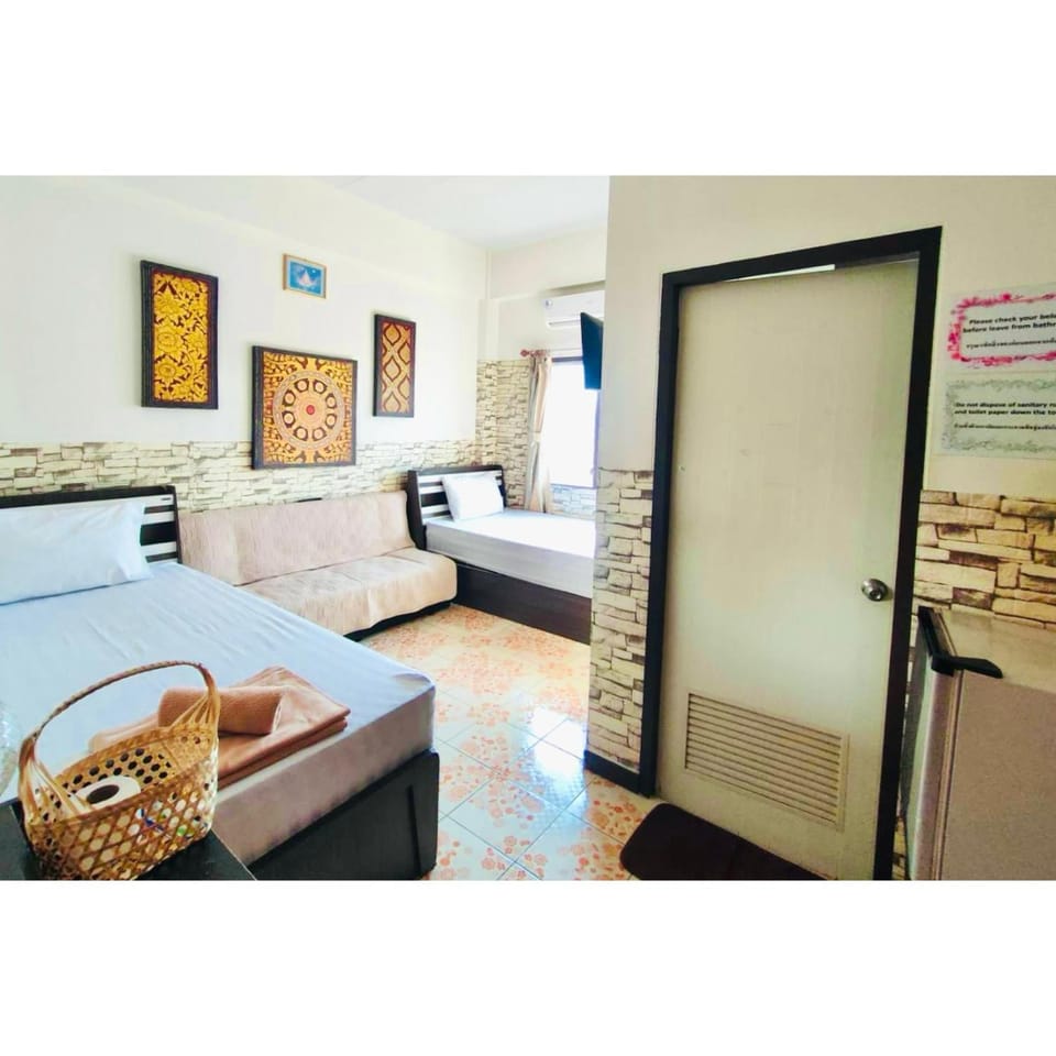 Home One Love Ayutthaya GH Hotel in Laos