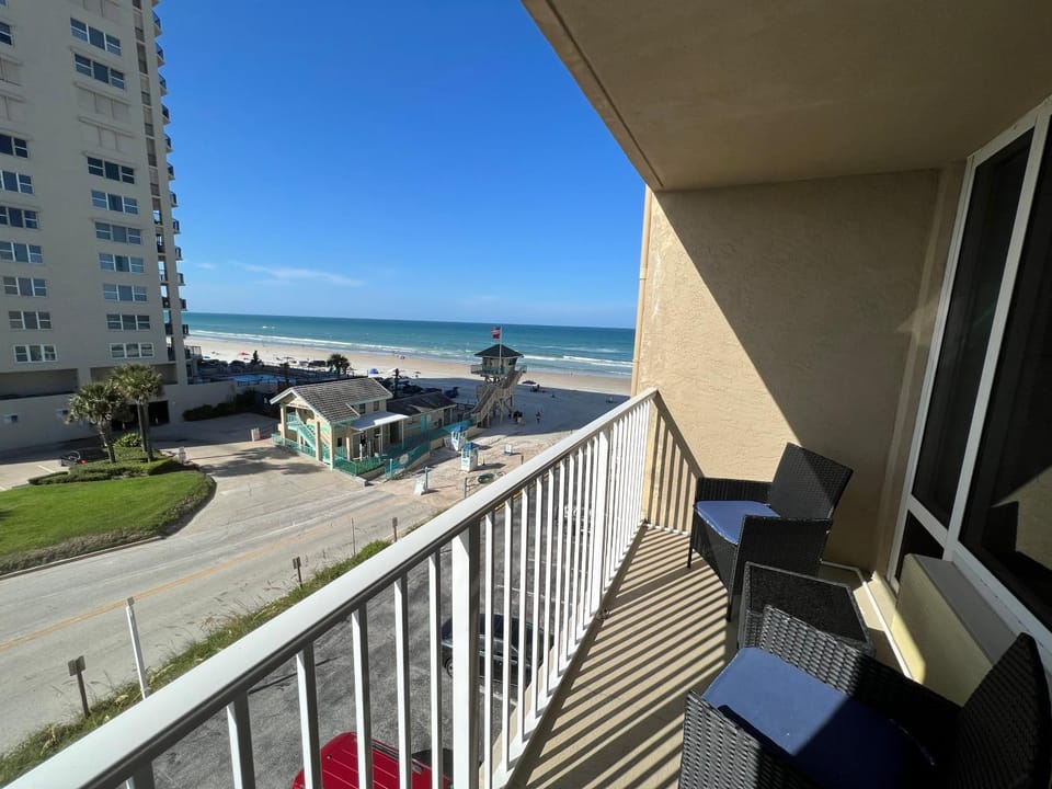 Patio, View (from property/room), Balcony/Terrace, Beach, Sea view