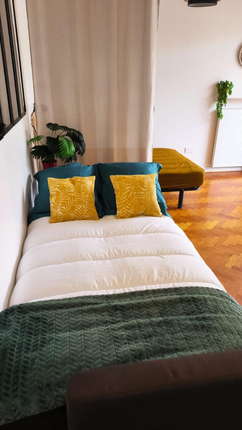Bed, Bedroom