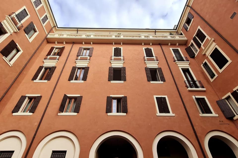 Facade/entrance, Inner courtyard view