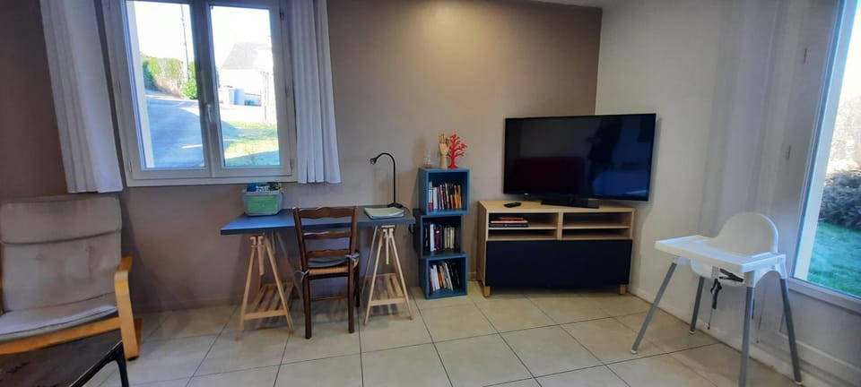 TV and multimedia, Seating area