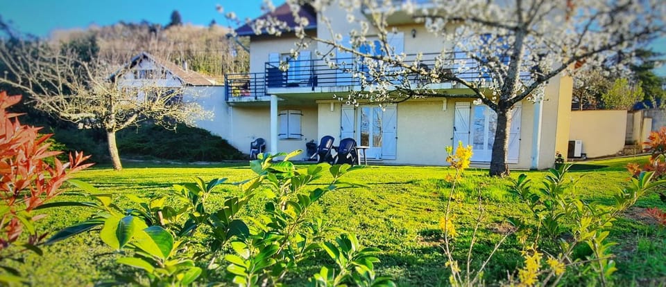 Property building, BBQ facilities, Garden, Garden, Garden view
