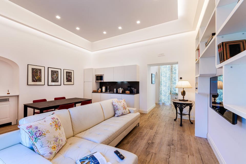 TV and multimedia, Living room, Photo of the whole room, Seating area