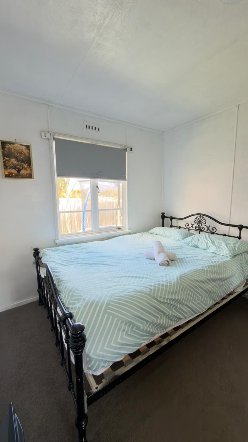 Private Double Room Shared Bathroom Bed and Breakfast in Tasmania