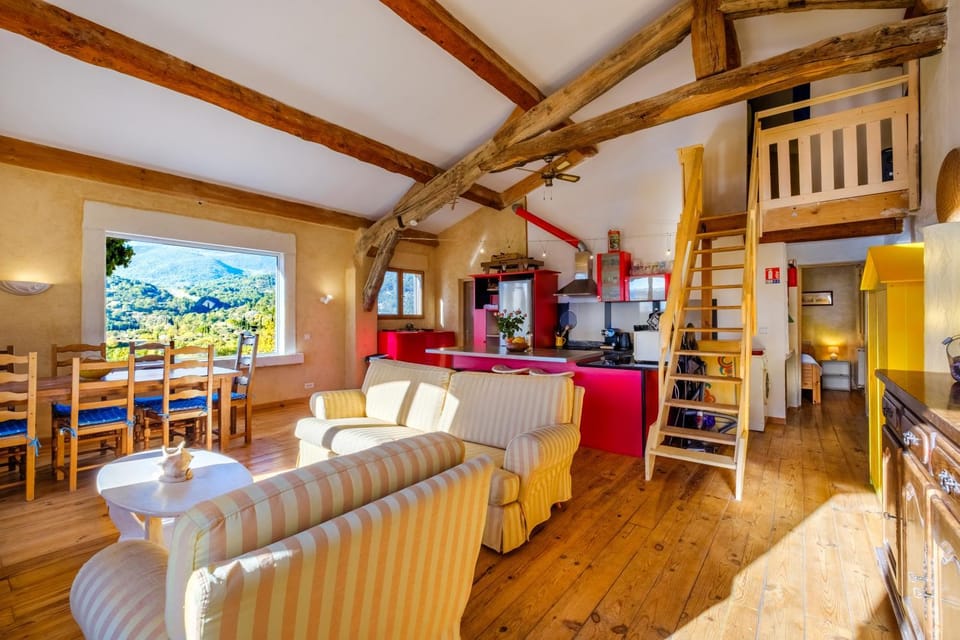 Property building, Living room
