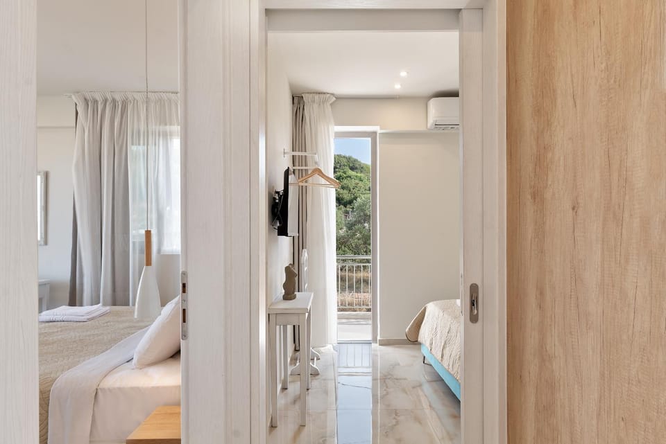 New cozy apartments in Crete Coast with pool and dining area Apartment in Crete