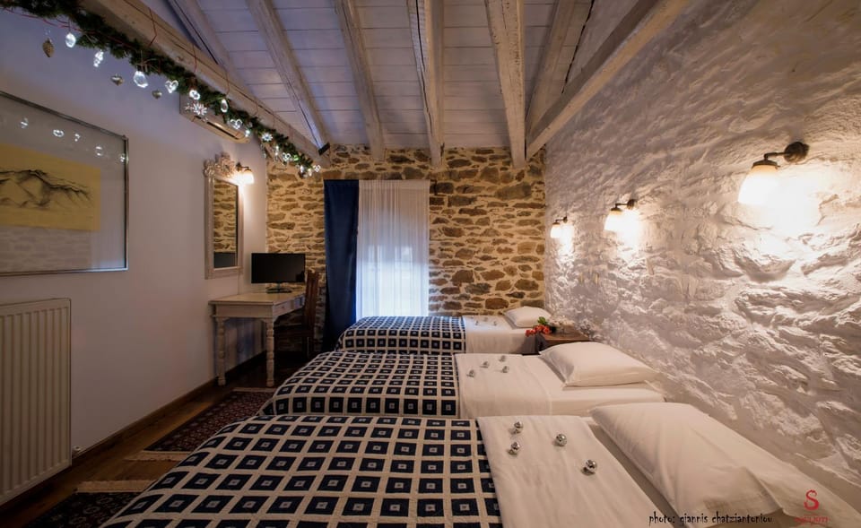 Winter, Photo of the whole room, Bedroom, On site, Garden view