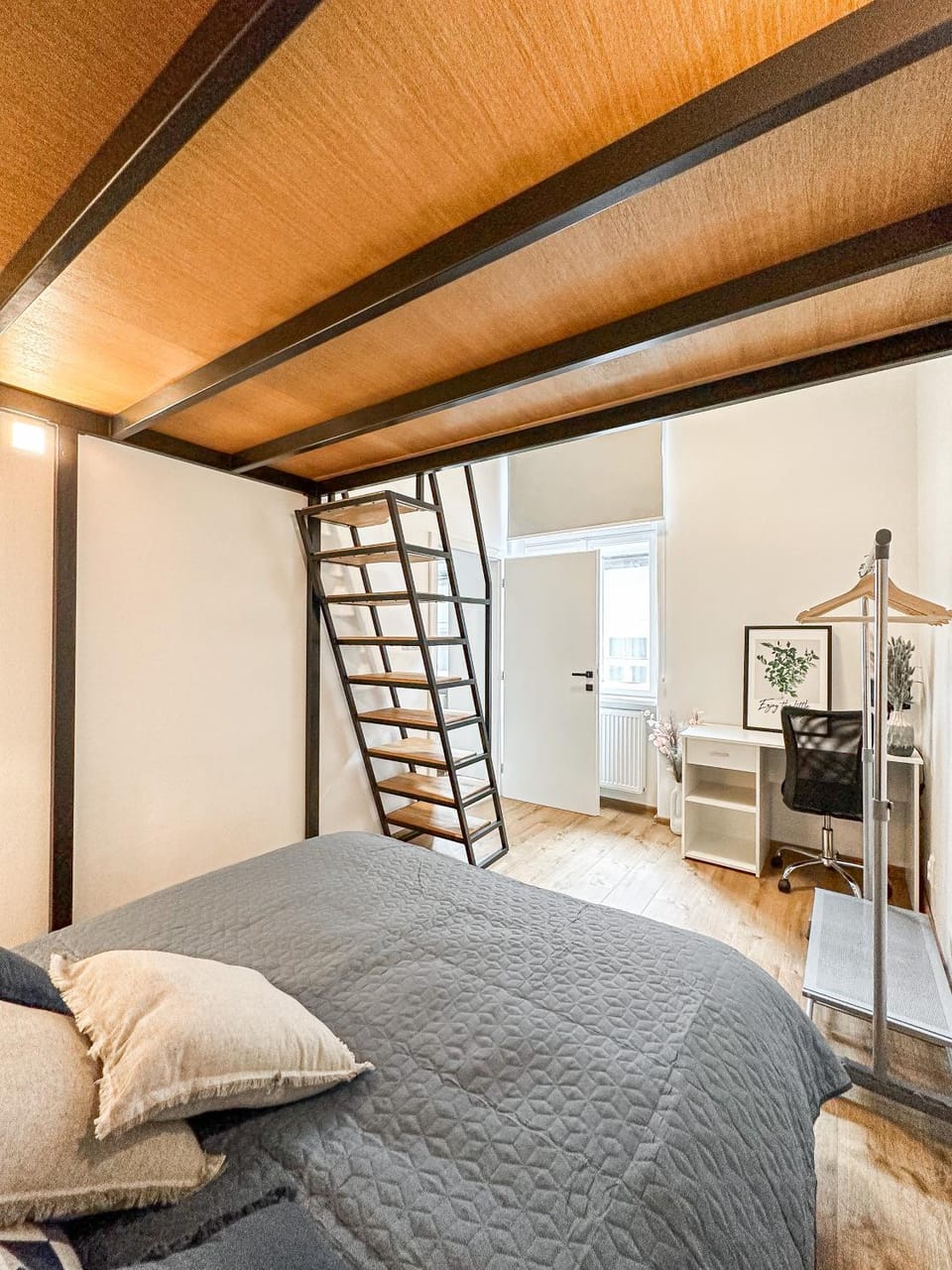 Photo of the whole room, Bedroom, bunk bed