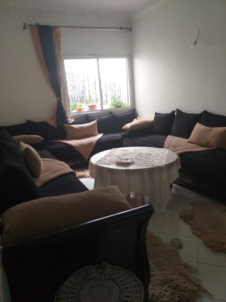 Living room, Seating area