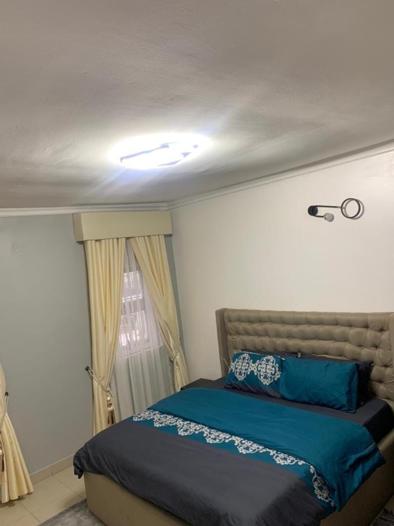 Lovely 3 bedroom duplex in Ikeja GRA Apartment in Lagos