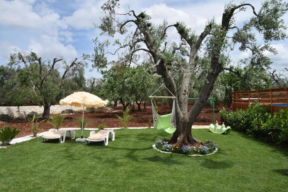 Garden, sunbed