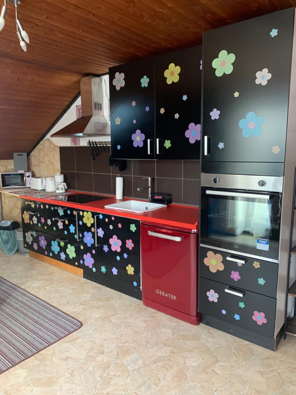 Kitchen or kitchenette, oven, stove