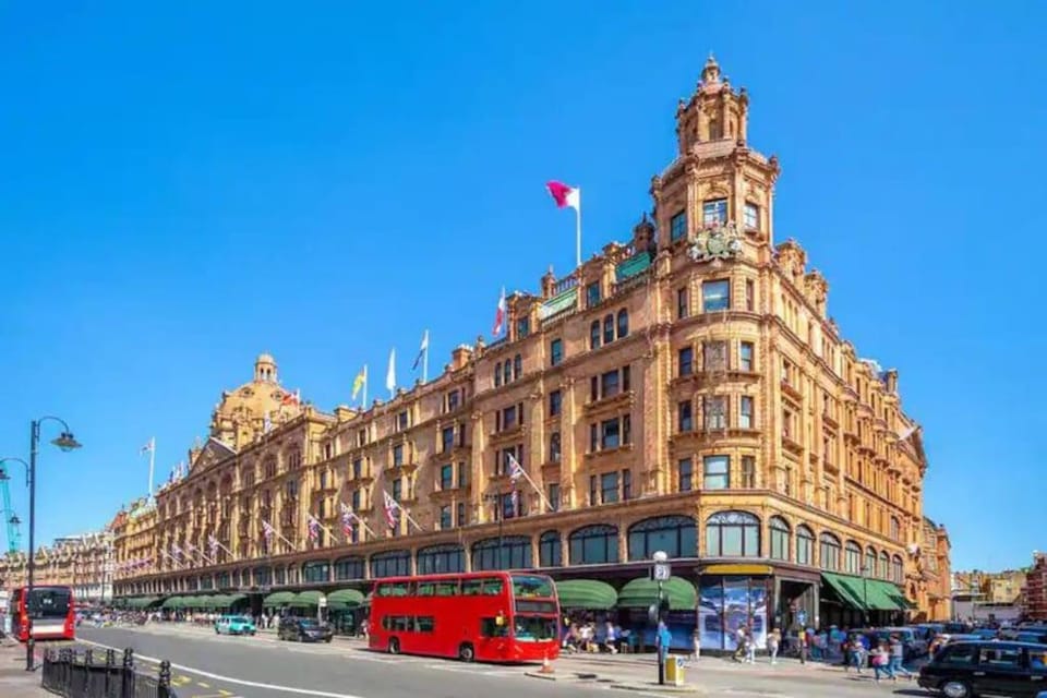 Harrods 2 Bed Lux Flat w/patio Apartment in City of Westminster