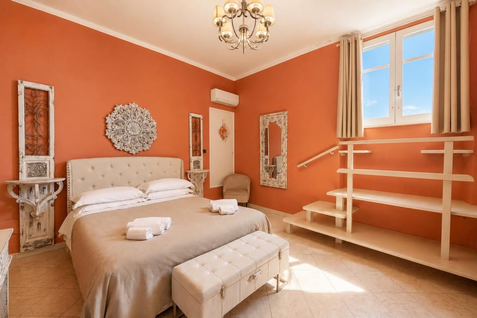 Bed, Bedroom, air conditioner