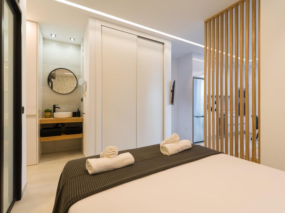 Bed, Bedroom