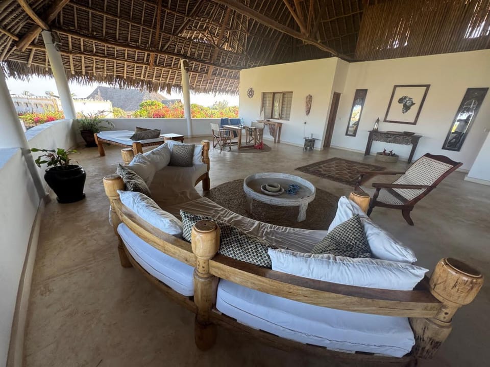 Shira house Bed and Breakfast in Kenya