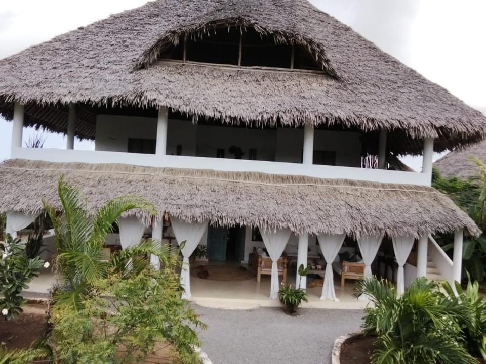 Shira house Bed and Breakfast in Kenya