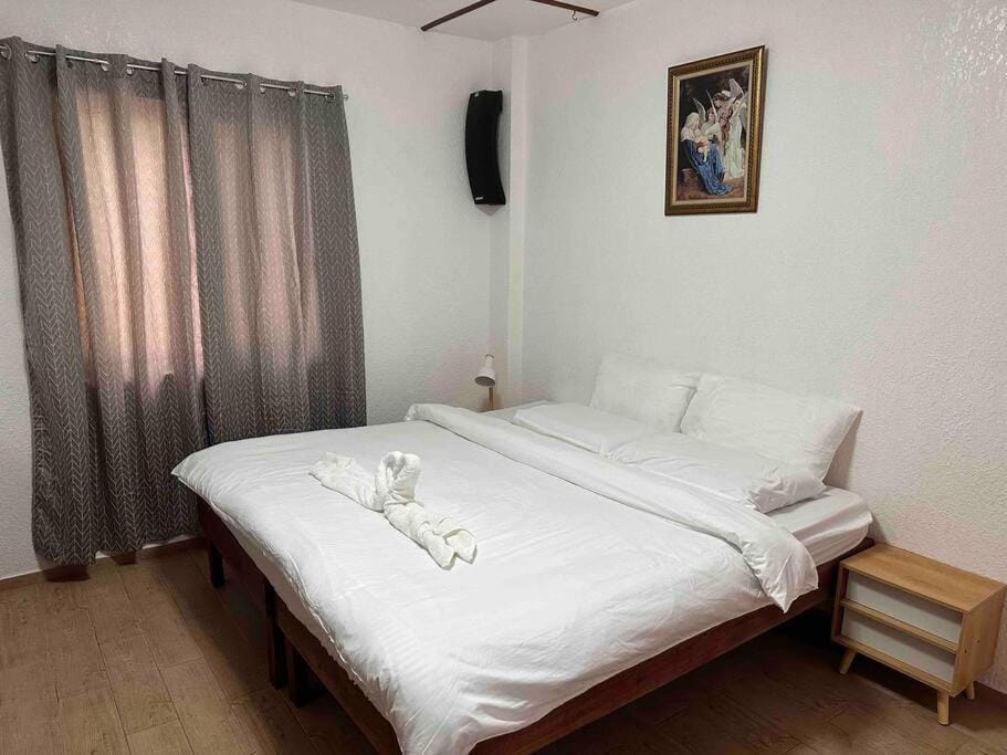 Alona Park Residence - 3 bedroom apartment- alex and jesa unit Apartment in Panglao