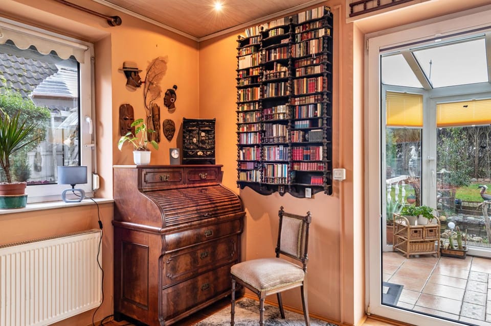 Property building, Living room