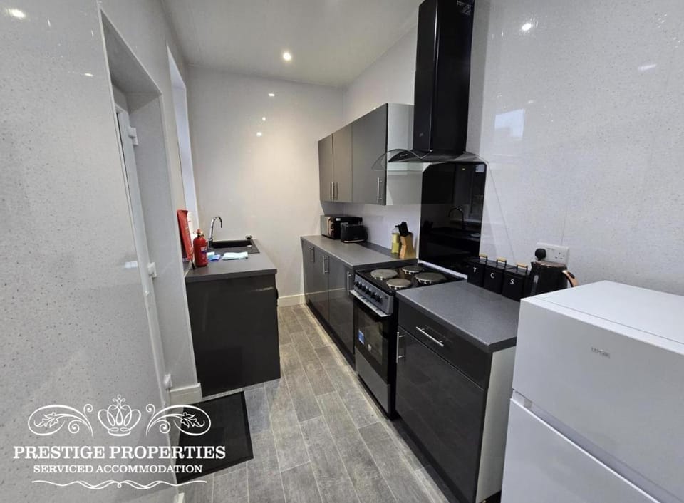 38 Gloucester street by Prestige Properties SA House in Barrow-in-Furness