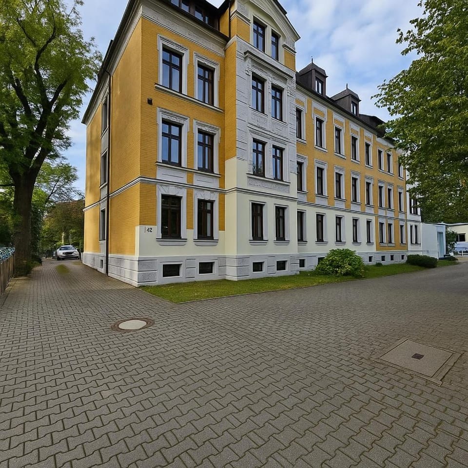 TOP ANGEBOT - große Wohnung - max 6 Personen - WiFi - Waschmaschine - Badewanne - 2 Parkplätze - zentrale Lage - große Küche TOP Apartment in Chemnitz