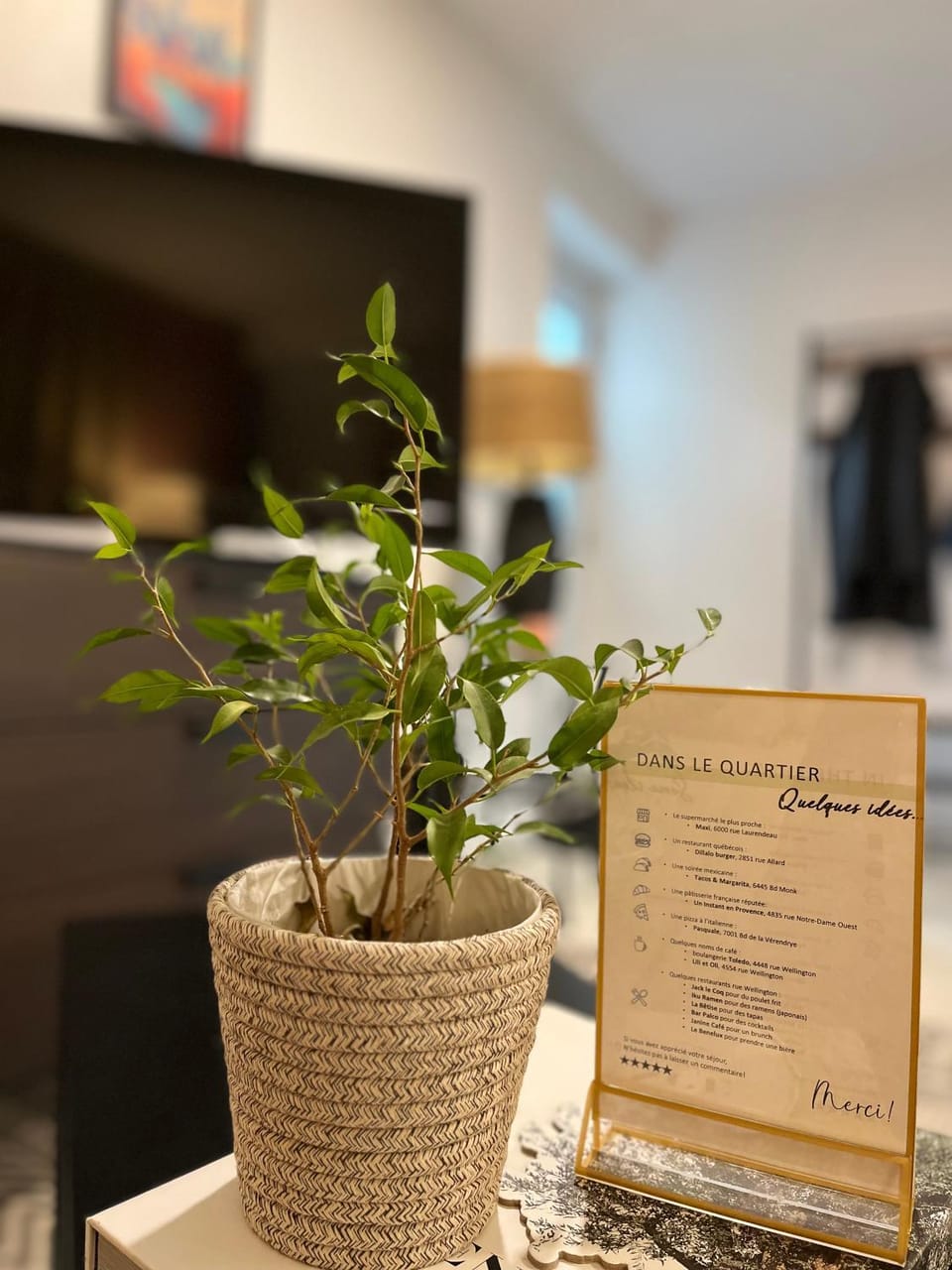 Logement complet, proche métro, parking gratuit Apartment in Montreal