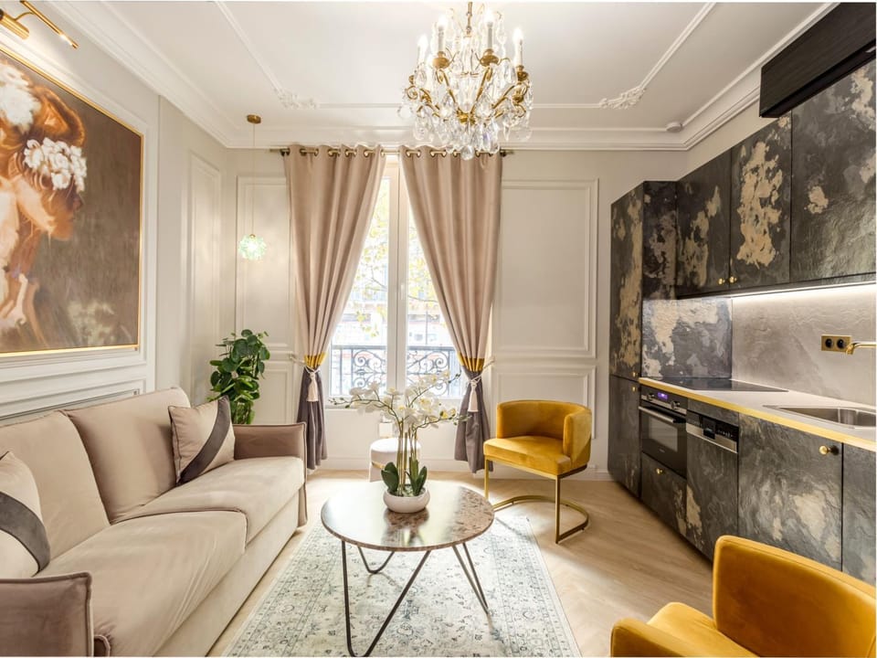 Kitchen or kitchenette, Living room, Seating area