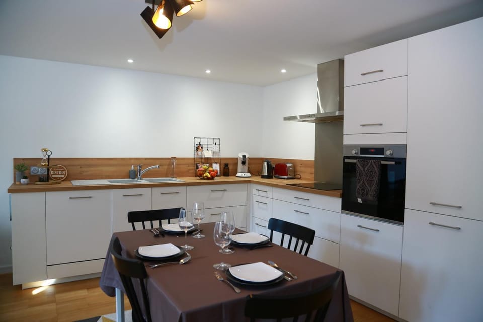 Coffee/tea facilities, Kitchen or kitchenette, dishwasher, minibar, pet friendly, stove, toaster