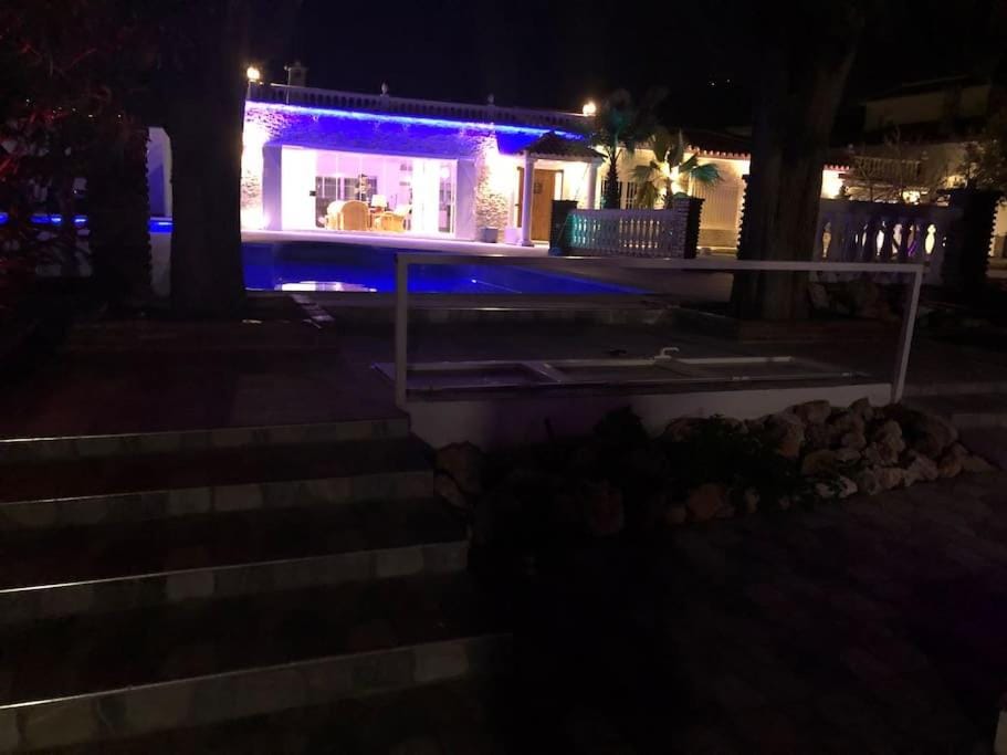 Sunny Villa Mijas with large pool free parking House in Fuengirola