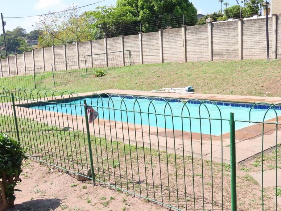 Balcony/Terrace, Swimming pool, Swimming pool