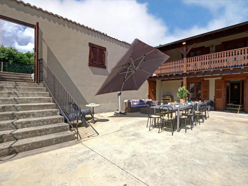 Domaine de Prandière: Maison individuelle avec confort exceptionnel - FR-1-496-297 House in Auvergne-Rhône-Alpes