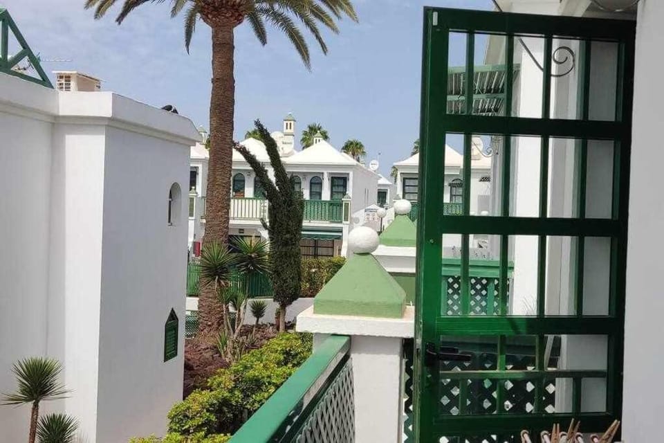 Day, Balcony/Terrace, Garden view