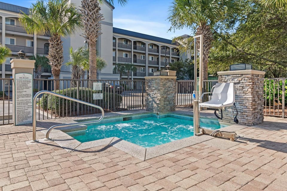 Alerio D201 House in Miramar Beach