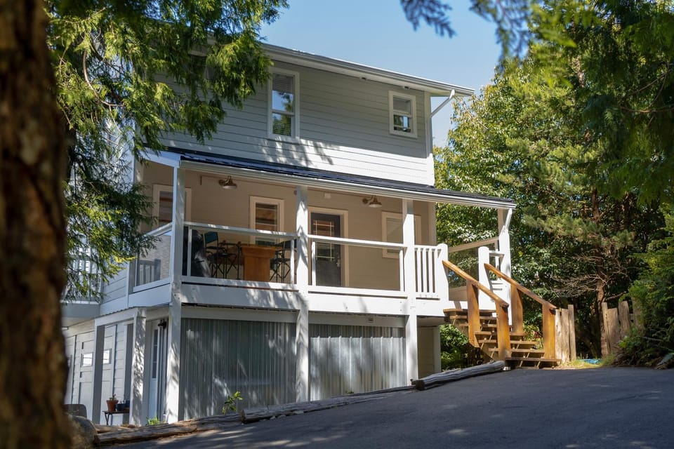 Property building, Patio, BBQ facilities