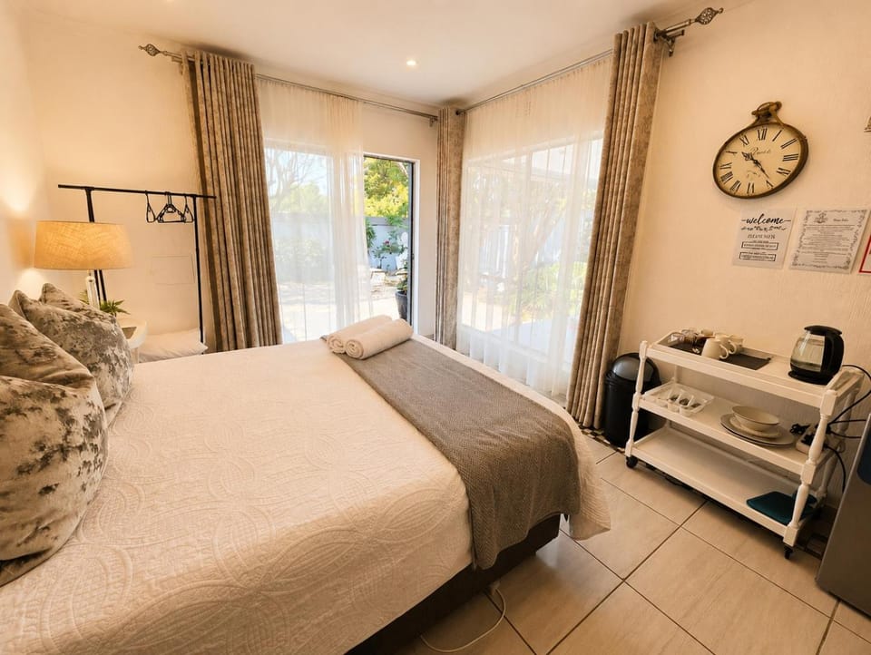 Zhantique Guest House 1- Unit 2 Apartment in Gauteng