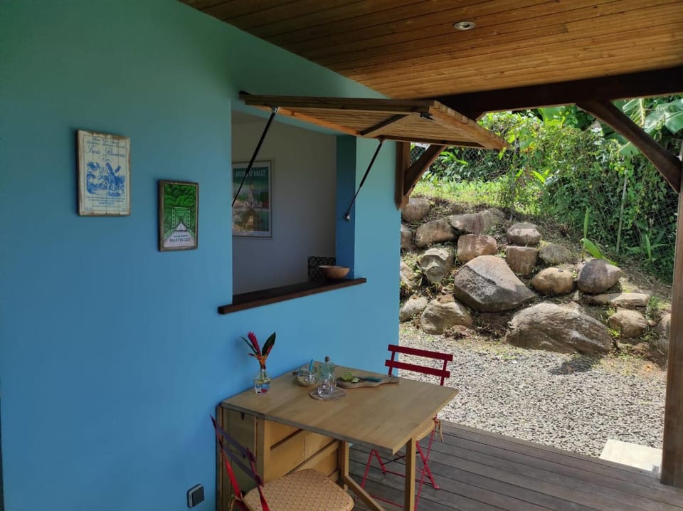 Patio, Garden, Dining area, Garden view