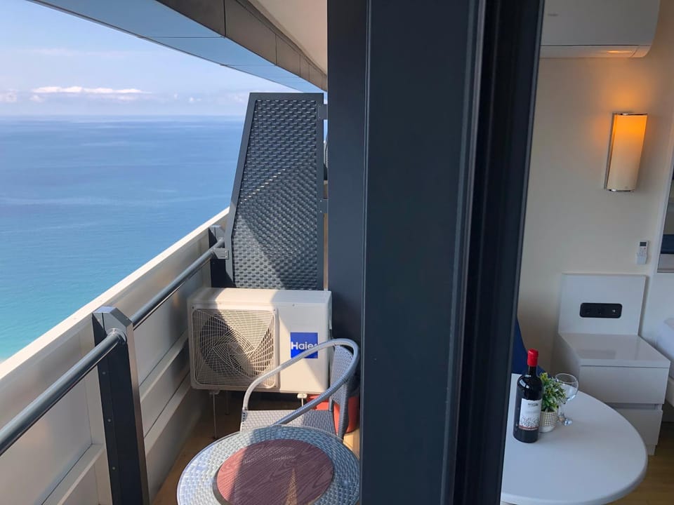 Natural landscape, Dining area, Sea view