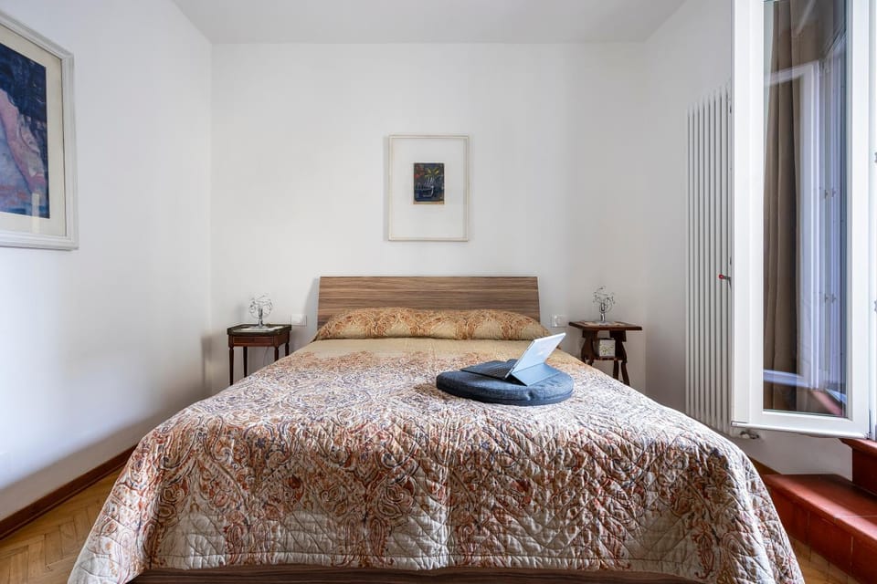 Bed, Decorative detail, Bedroom